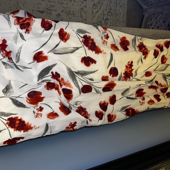 Reformation Maribelle Strapless Cream Chiffon Fabric - Picture 9 of 13